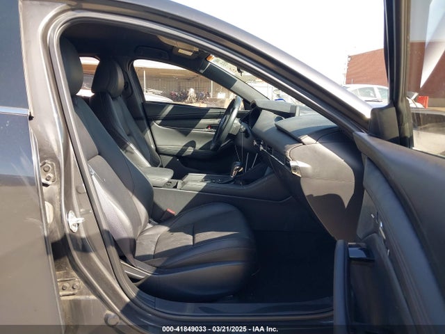 JM1BPAMM8K1120231 Mazda Mazda3 Preferred Package
