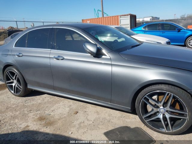 WDDZF4KB3HA208414 Mercedes-Benz E 300 4matic