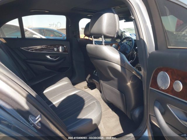 WDDZF4KB3HA208414 Mercedes-Benz E 300 4matic