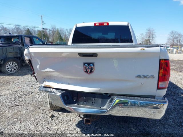 1C6RR7FGXMS507175 RAM 1500 Classic Tradesman  4x4 6'4 Box