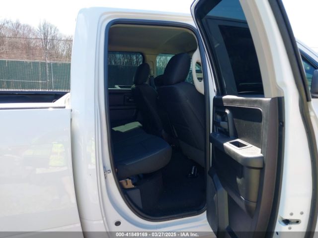 1C6RR7FGXMS507175 RAM 1500 Classic Tradesman  4x4 6'4 Box