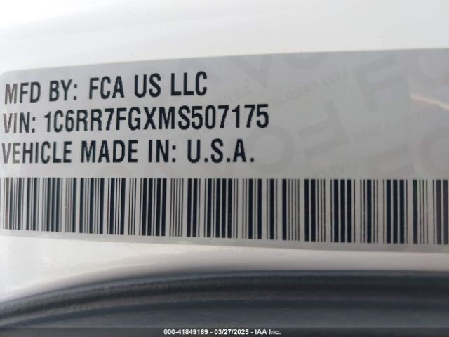 1C6RR7FGXMS507175 RAM 1500 Classic Tradesman  4x4 6'4 Box