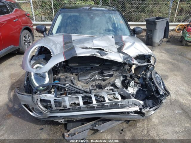 2024 MINI CLUBMAN WMWXJ1C01R2U67732 Photo 5