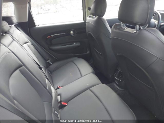 2024 MINI CLUBMAN WMWXJ1C01R2U67732 Photo 7