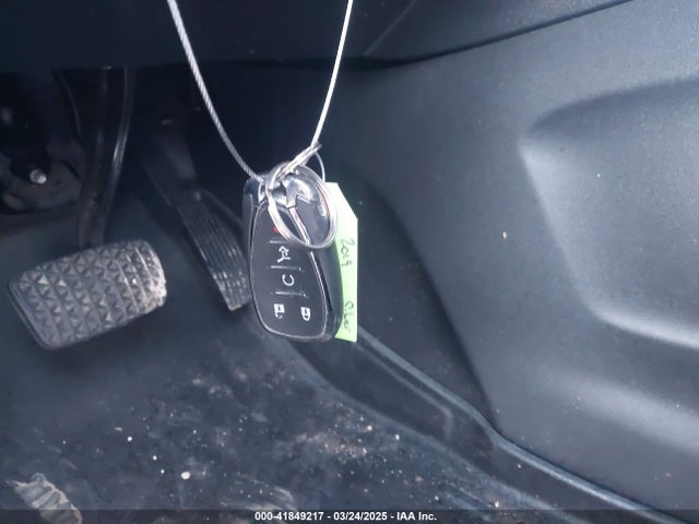 3GNAXJEV6KS601880 Chevrolet EQUINOX LT
