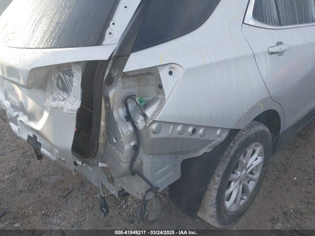 3GNAXJEV6KS601880 Chevrolet EQUINOX LT