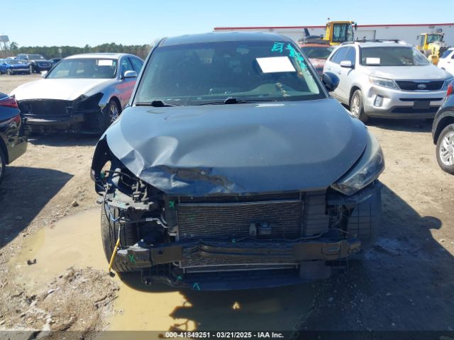KM8J23A40KU894803 Hyundai TUCSON SE