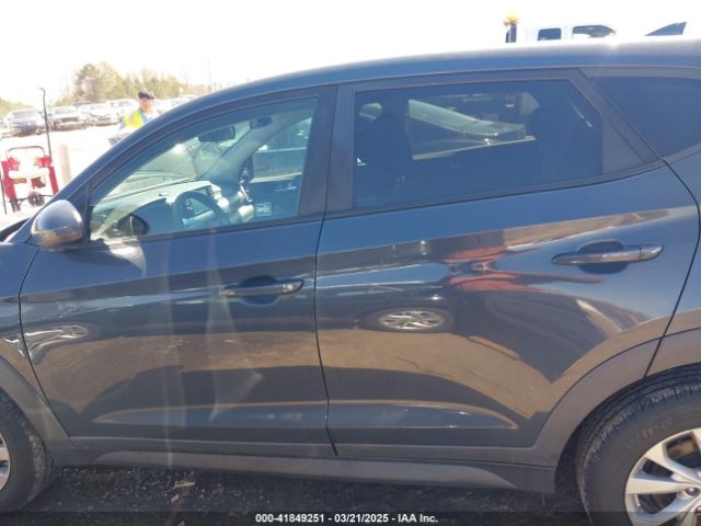 KM8J23A40KU894803 Hyundai TUCSON SE