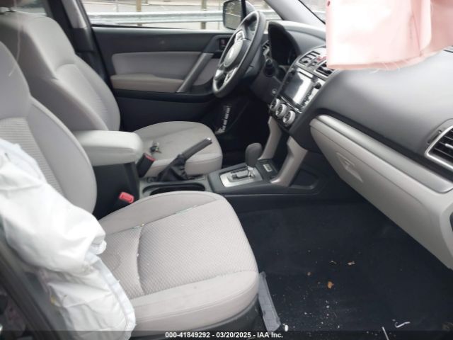 JF2SJAGC0JH495400 Subaru Forester 2.5i Premium
