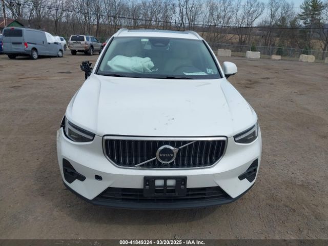 YV4L12UF8R2317284 Volvo Xc40 B5 Ultimate Bright Theme