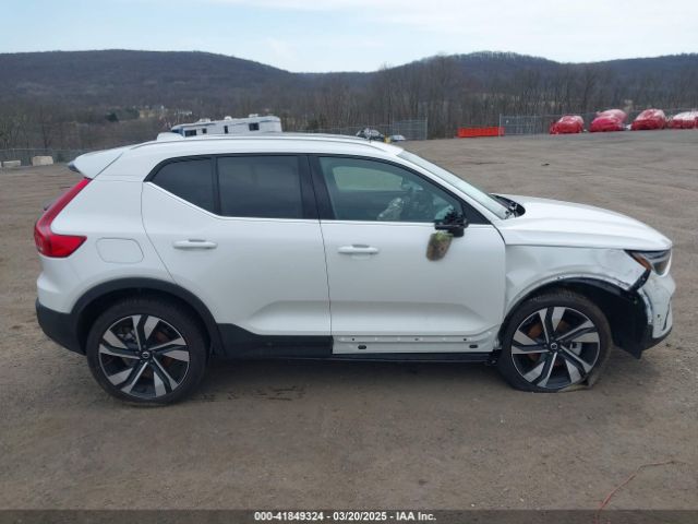 YV4L12UF8R2317284 Volvo Xc40 B5 Ultimate Bright Theme