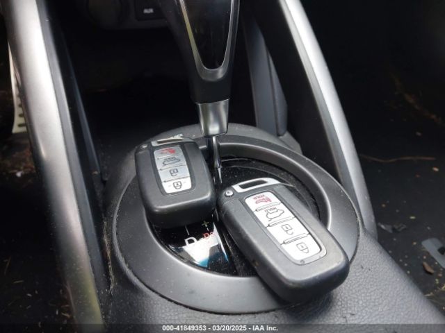 KMHTC6AE8GU272716 Hyundai Veloster Turbo