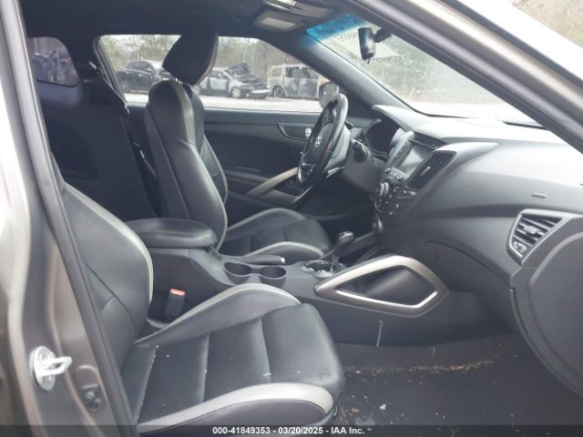 KMHTC6AE8GU272716 Hyundai Veloster Turbo