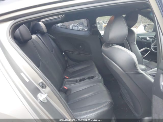 KMHTC6AE8GU272716 Hyundai Veloster Turbo