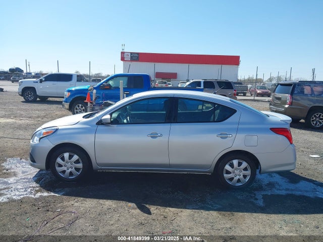 3N1CN7AP4JL880811 Nissan Versa 1.6 Sv