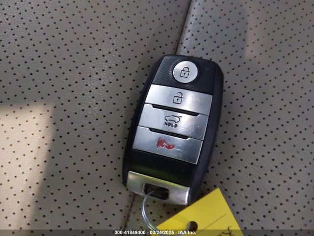 5XYPHDA52GG180983 KIA Sorento 3.3l Ex