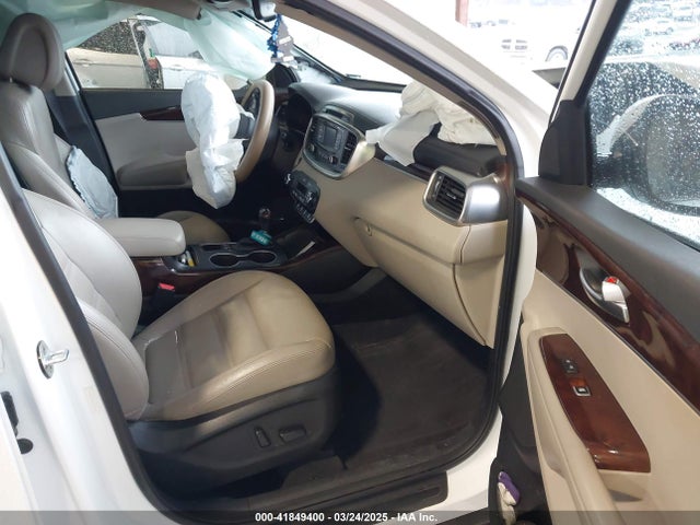 5XYPHDA52GG180983 KIA Sorento 3.3l Ex