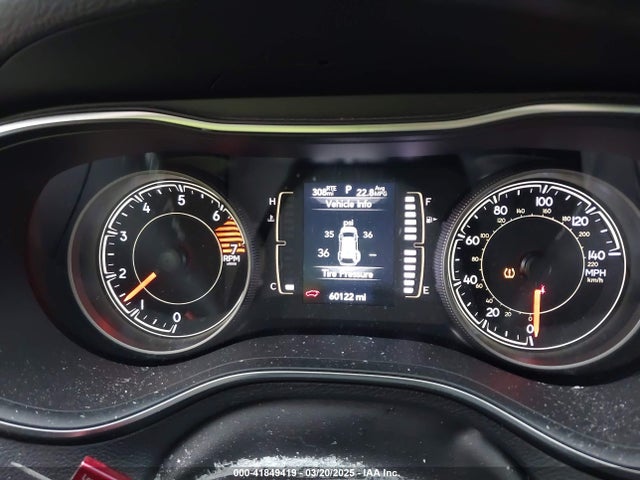 1C4PJMLB6KD389996 Jeep Cherokee Altitude 4x4