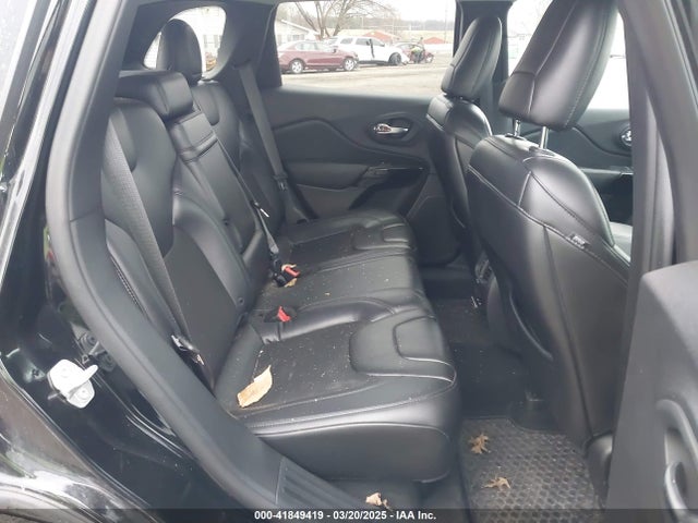 1C4PJMLB6KD389996 Jeep Cherokee Altitude 4x4