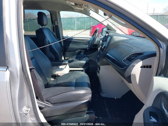2C4RC1BG7GR157863 Chrysler Town & Country Touring