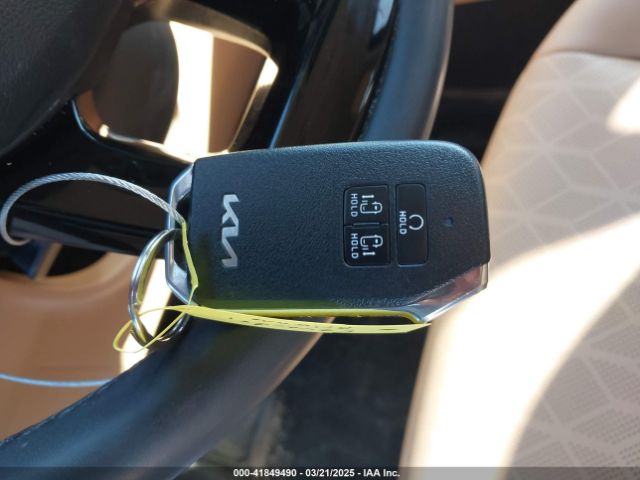 KNDNC5H32R6309195 KIA Carnival Mpv Ex