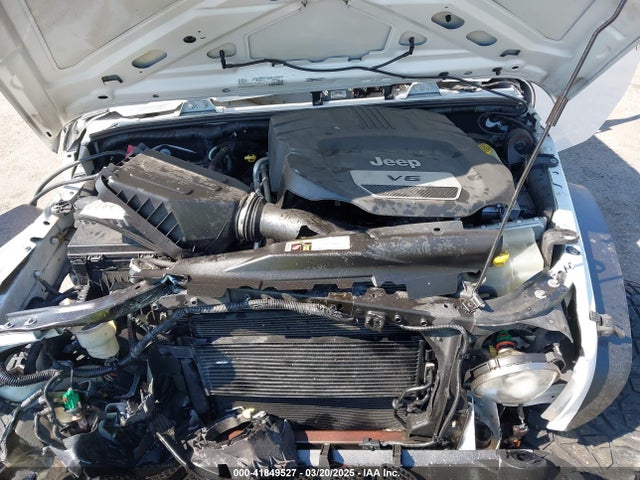 1C4BJWDG3GL282787 Jeep Wrangler Unlimited Sport
