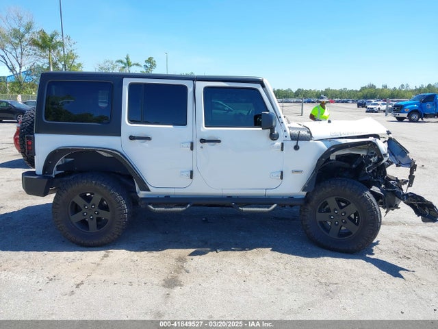 1C4BJWDG3GL282787 Jeep Wrangler Unlimited Sport
