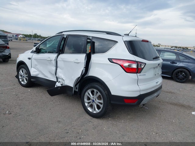 1FMCU9GD0JUD41340 Ford ESCAPE SE