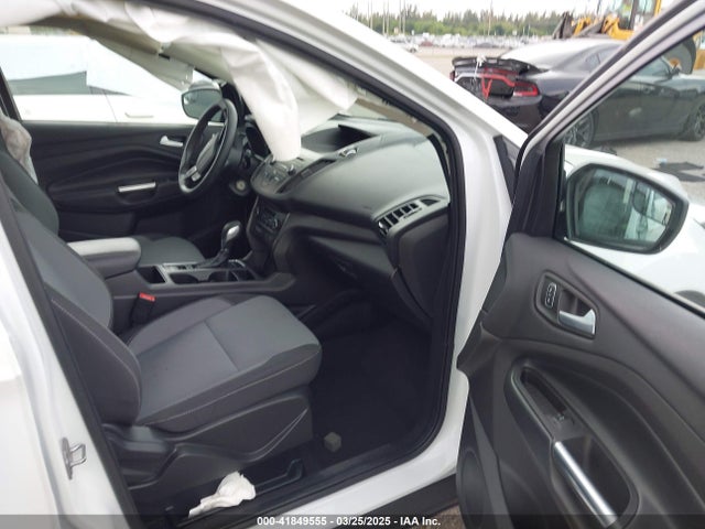 1FMCU9GD0JUD41340 Ford ESCAPE SE