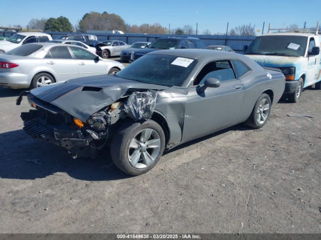 2C3CDZAG7JH241850 Dodge Challenger Sxt