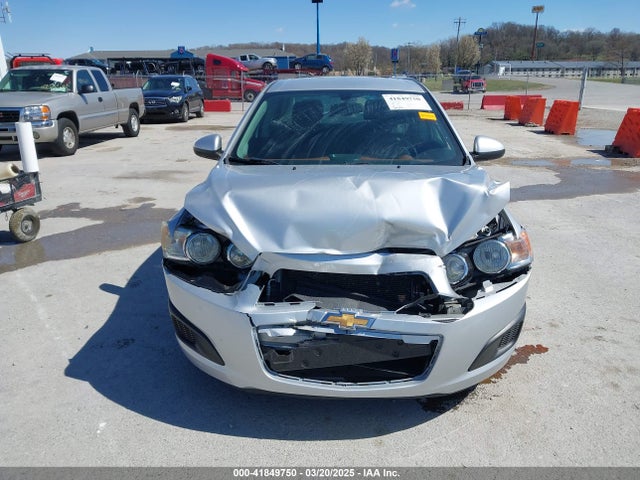 1G1JC5SH9F4155801 Chevrolet Sonic Lt Auto
