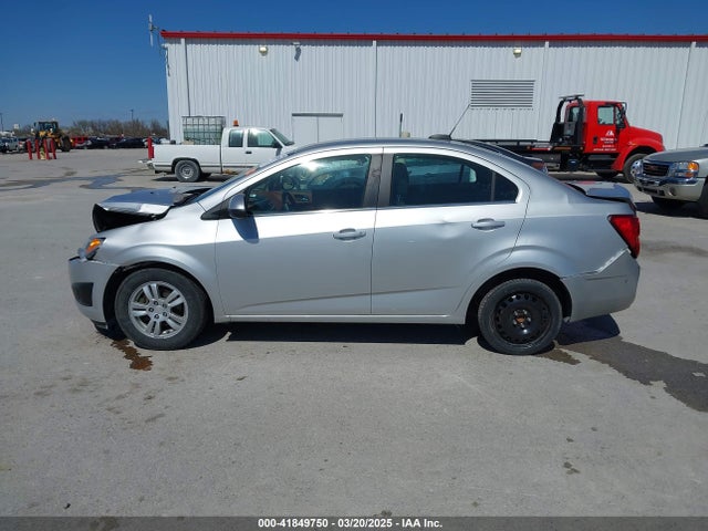 1G1JC5SH9F4155801 Chevrolet Sonic Lt Auto