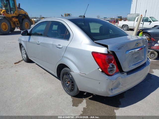 1G1JC5SH9F4155801 Chevrolet Sonic Lt Auto