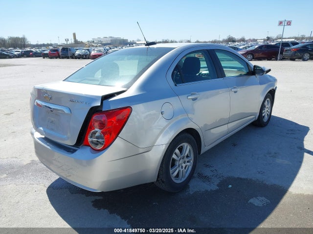1G1JC5SH9F4155801 Chevrolet Sonic Lt Auto