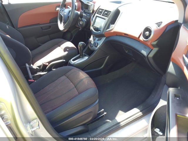 1G1JC5SH9F4155801 Chevrolet Sonic Lt Auto