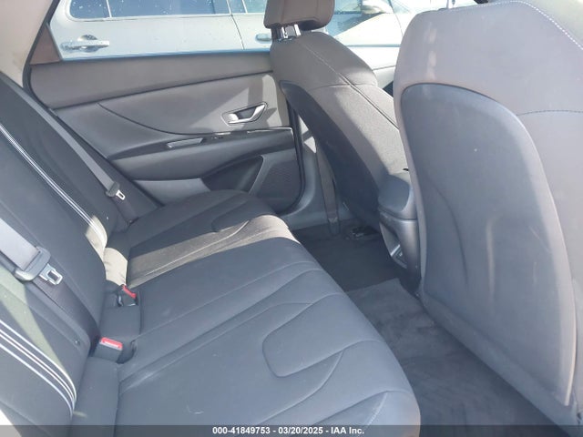 KMHLM4DG4RU760241 Hyundai ELANTRA SEL