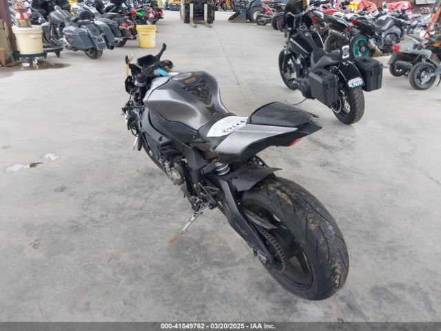 2016 YAMAHA YZFR1S JYARN42E3GA001328 Photo 2