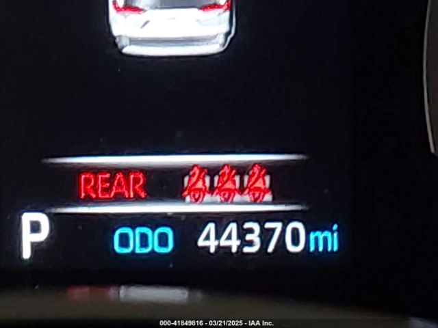 2T3F1RFV4KC036501 Toyota RAV4 LE