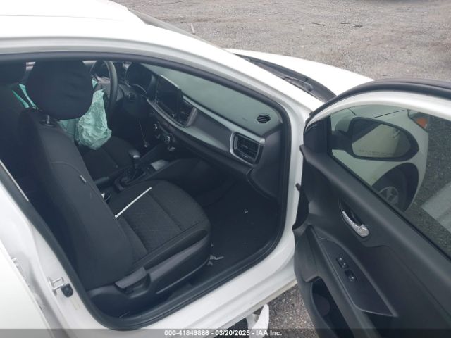 3KPA25AD0PE525624 KIA Rio 5-door S