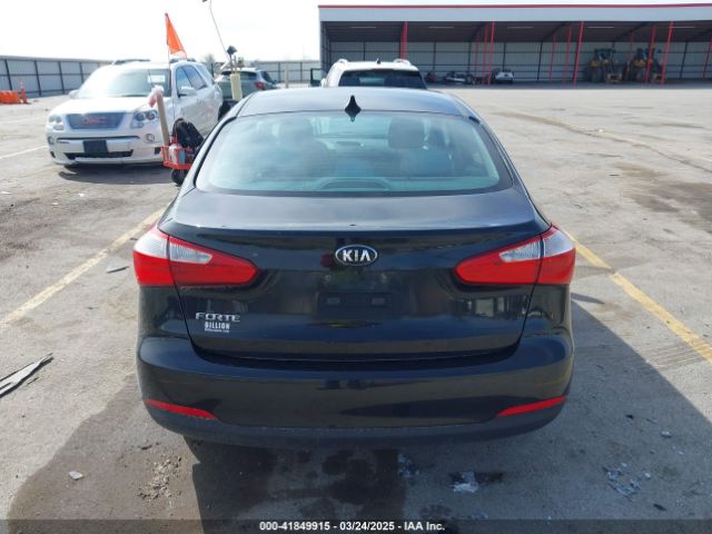 KNAFX4A64G5504271 KIA FORTE LX