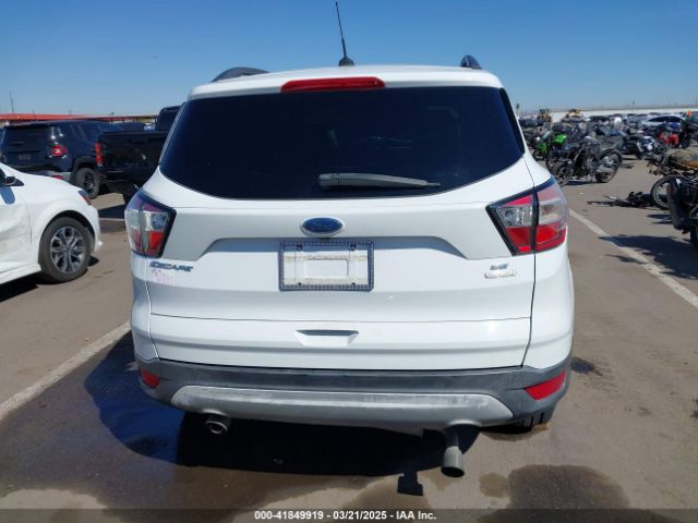 1FMCU0GD4JUB75433 Ford ESCAPE SE