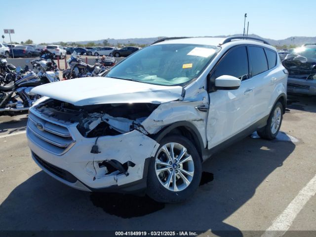 1FMCU0GD4JUB75433 Ford ESCAPE SE