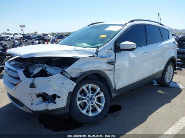 1FMCU0GD4JUB75433 Ford ESCAPE SE