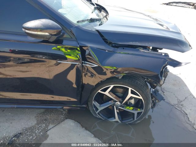 1VWMA7A36NC007974 Volkswagen Passat 2.0t R-line