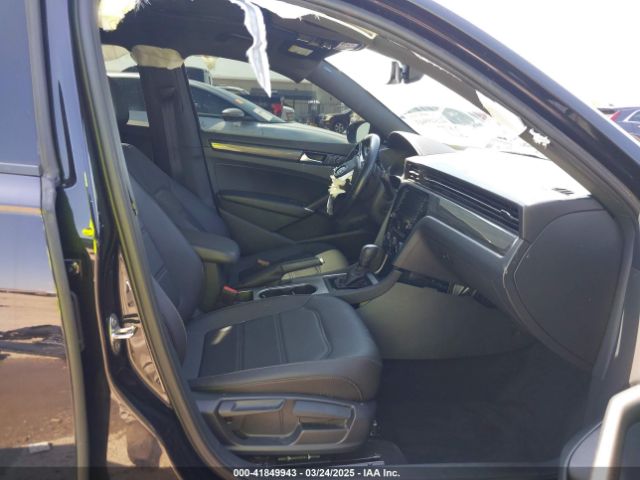 1VWMA7A36NC007974 Volkswagen Passat 2.0t R-line