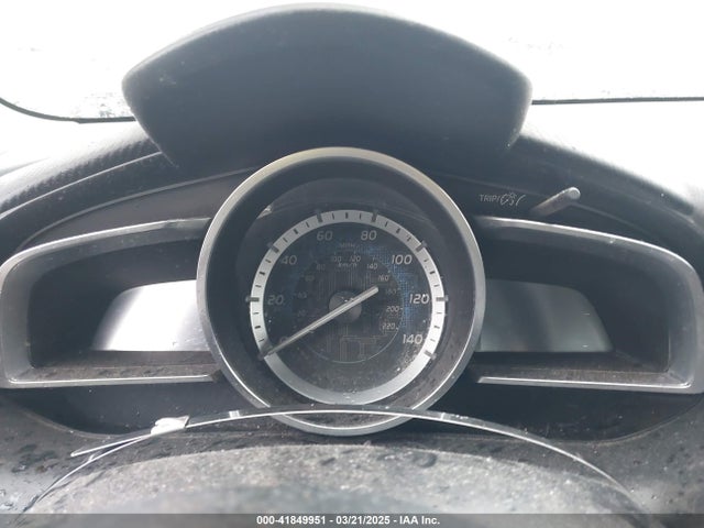 3MYDLBZV1GY117073 Scion p5v