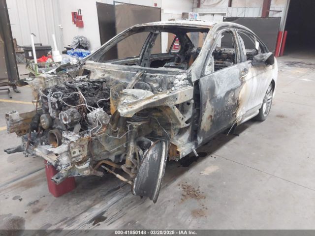 2014 MERCEDES-BENZ C 250 WDDGF4HB2EG195520 Photo 1