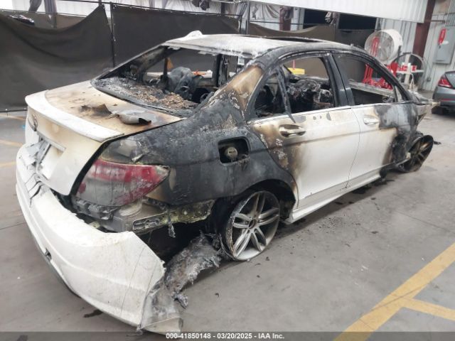 2014 MERCEDES-BENZ C 250 WDDGF4HB2EG195520 Photo 3