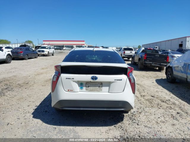 JTDKBRFU8J3070976 Toyota Prius One