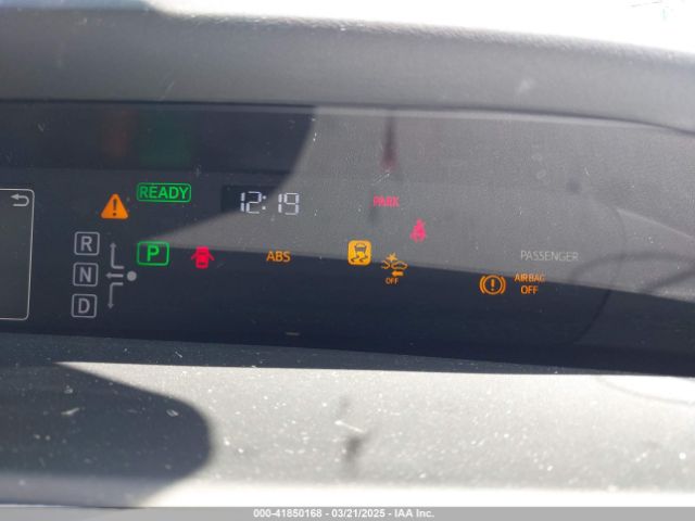 JTDKBRFU8J3070976 Toyota Prius One